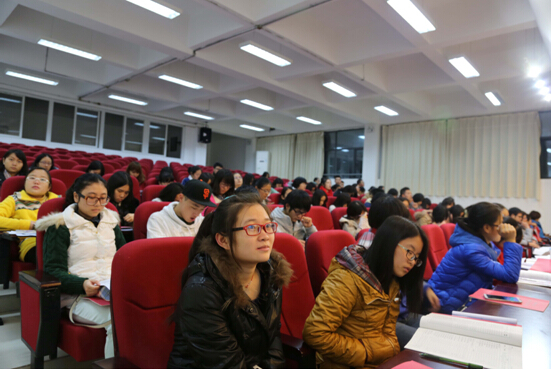 色播
2014级英语专业本科人才培养交流会成功召开