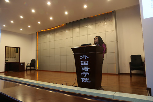 色播
2014级寒假前安全教育会议召开