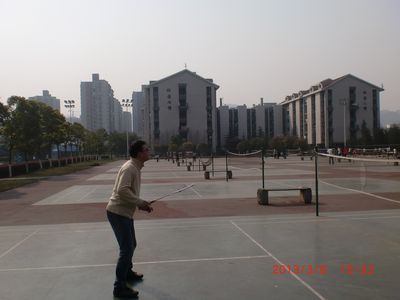 庆快乐节日,强团队体魄——色播
学生工作办公室第一届羽毛球赛顺利举行